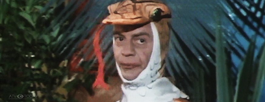 Barry Howard as a snake in Hi De Hi