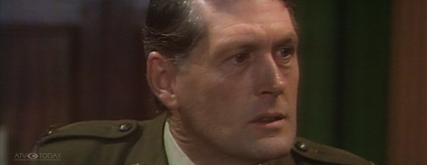 Paul Cronin as Dave Sullivan.