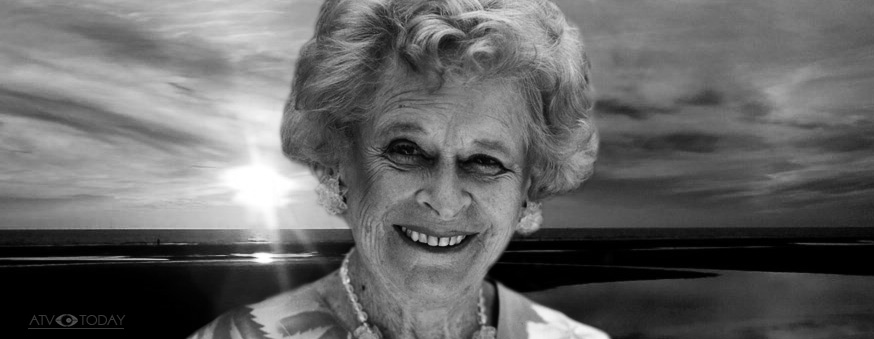 Gwen Plumb